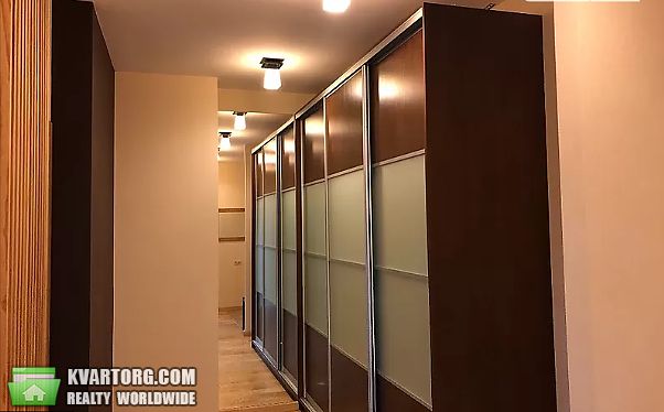 Rent out 2-room apartment. Киев, Евгения Коновальца — photo 6