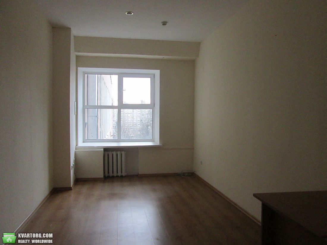 Rent out office. Киев, Сурикова — photo 4