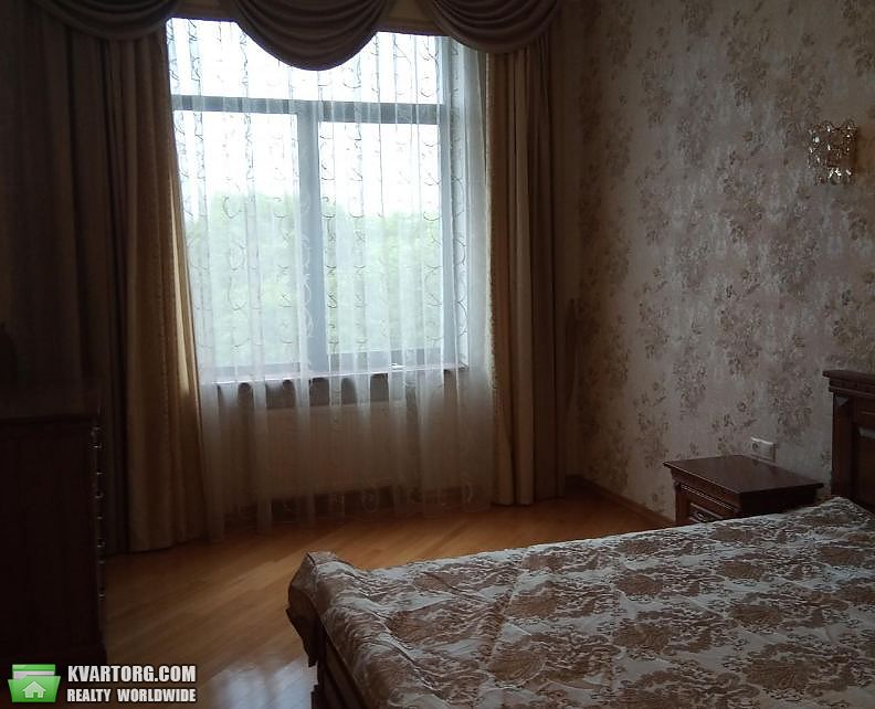 Rent out 3-room apartment. Киев,  Победы пр — photo 1