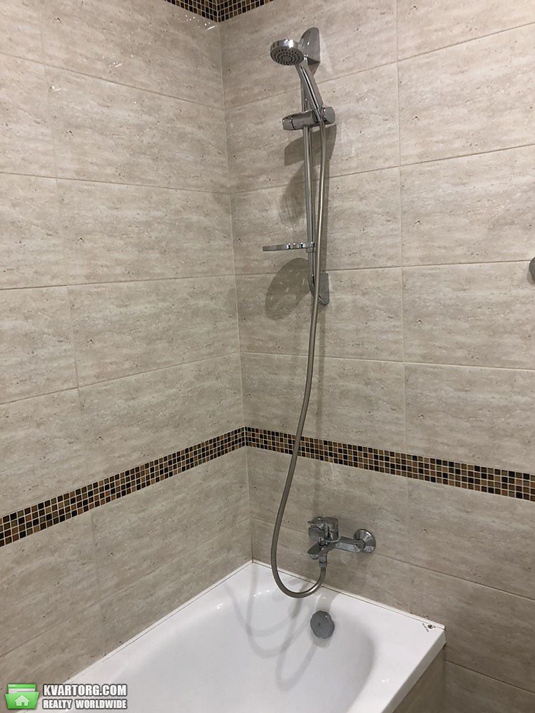 Rent out 1-room apartment. Киев, Луценко — photo 6