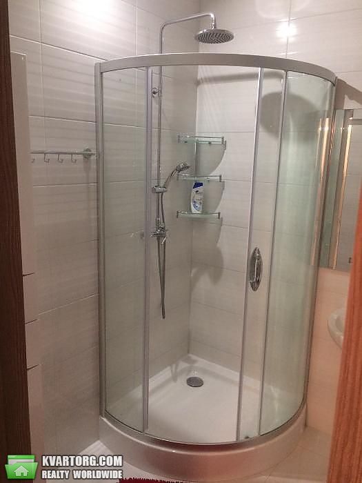 Rent out 2-room apartment. Киев,  Чавдар — photo 10