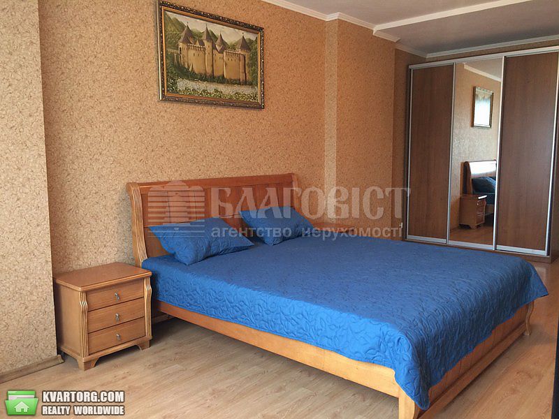 Rent out 3-room apartment. Киев,  Чорновола Вячеслава — photo 3