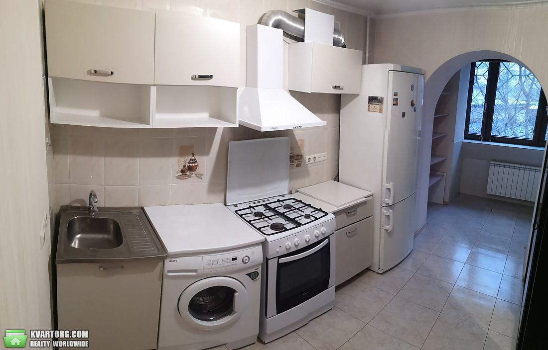 Sell 1-room apartment. Киев,  Захаровская — photo 1