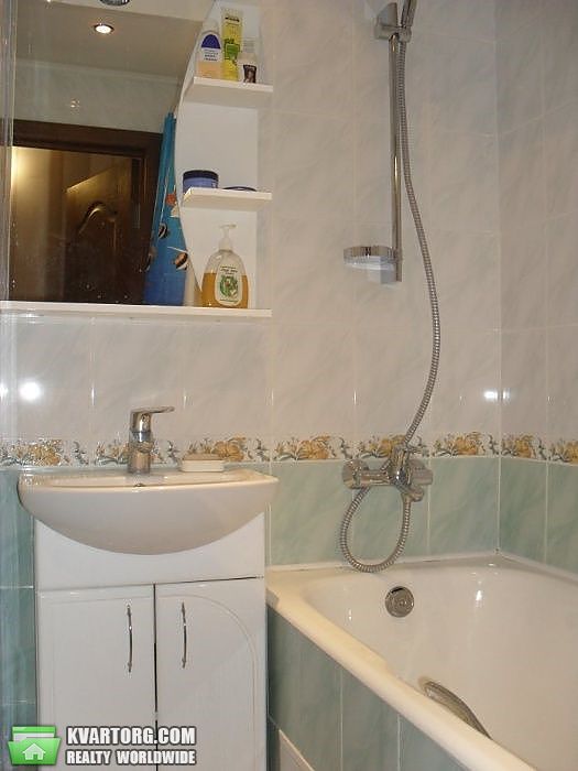Rent out 3-room apartment. Киев,  Окипной — photo 3
