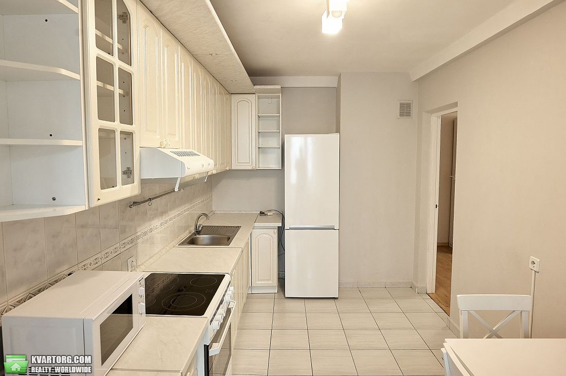 Rent out 4-room apartment. Киев,  Чаадаева — photo 2
