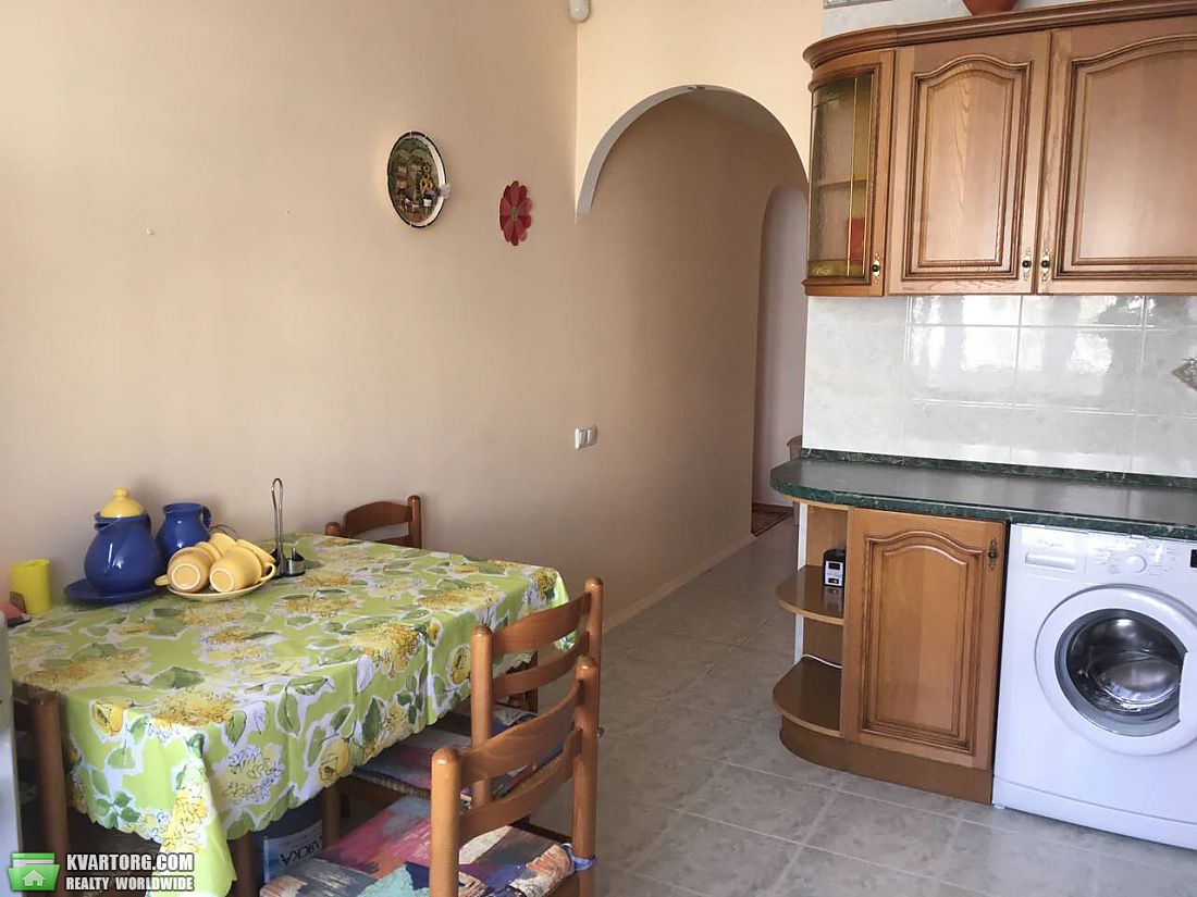 Rent out 3-room apartment. Киев,  Леси Украинки бул — photo 2