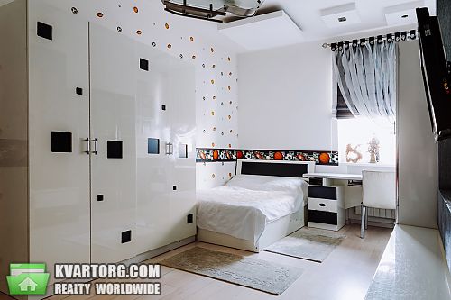 Sell 2-room apartment. Киев, Щорса — photo 9