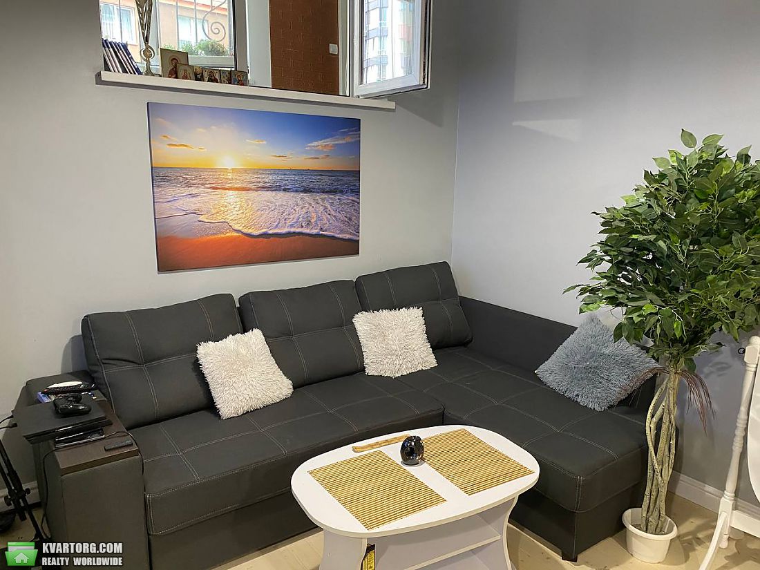 Sell 2-room apartment. Киев,  Волынская — photo 1