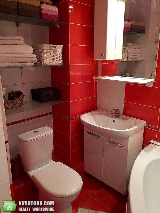 Rent out 1-room apartment. Киев,  Бажана — photo 4