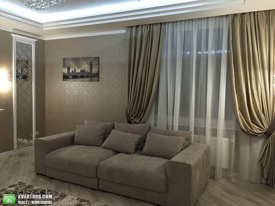 Rent out 2-room apartment. Киев,  Полтавская — photo 1