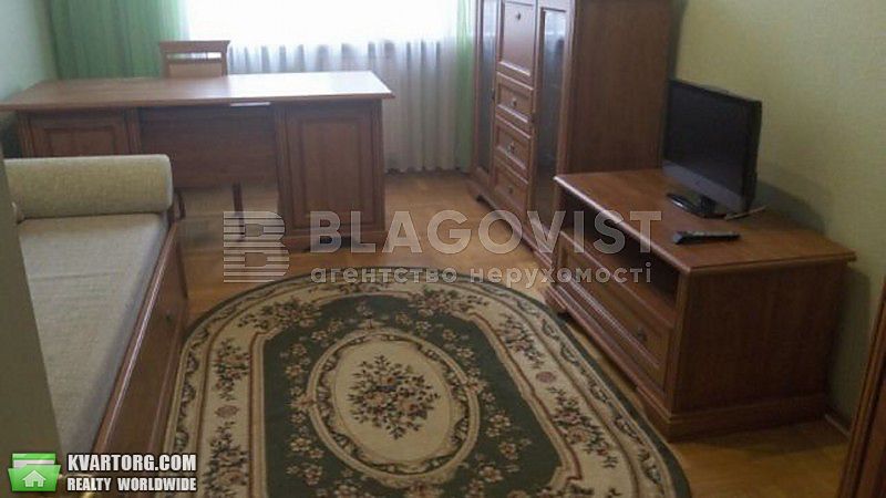 Rent out 4-room apartment. Киев,  Героев Сталинграда пр — photo 1