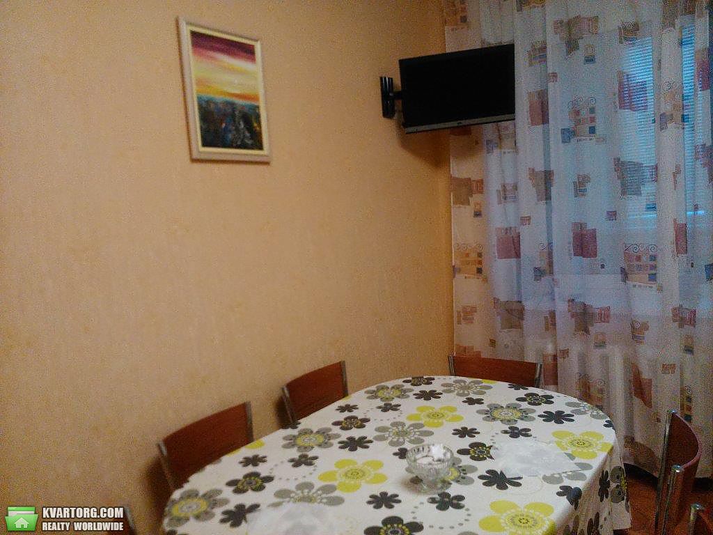 Rent out 2-room apartment. Киев,  Бажана — photo 2
