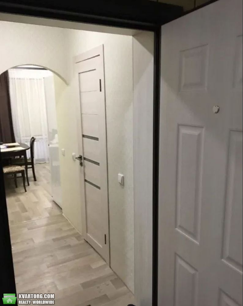 Rent out 1-room apartment. Киев, Йорданская — photo 6