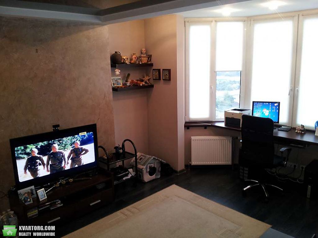 Sell 2-room apartment. Киев,  Осенняя — photo 4