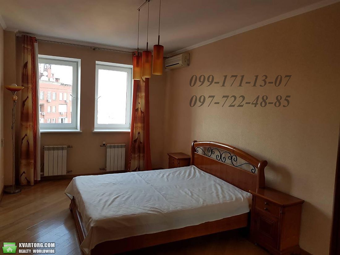 Rent out 4-room apartment. Киев,  Ахматовой — photo 4