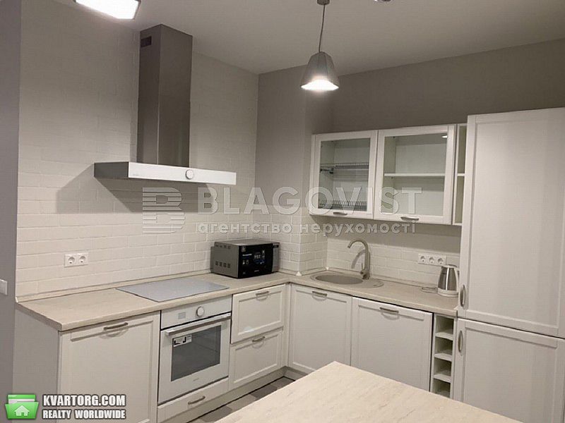 Rent out 2-room apartment. Киев,  Конева — photo 8