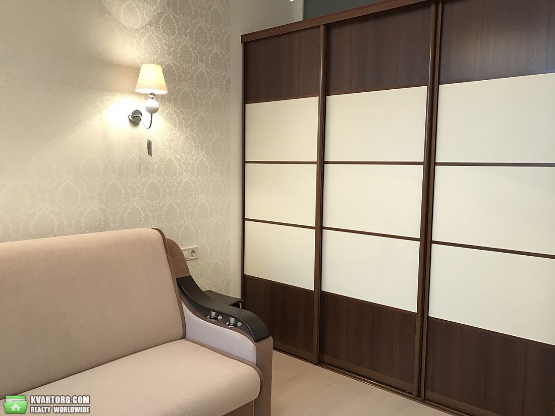 Rent out 2-room apartment. Одесса, Французский бульвар — photo 10