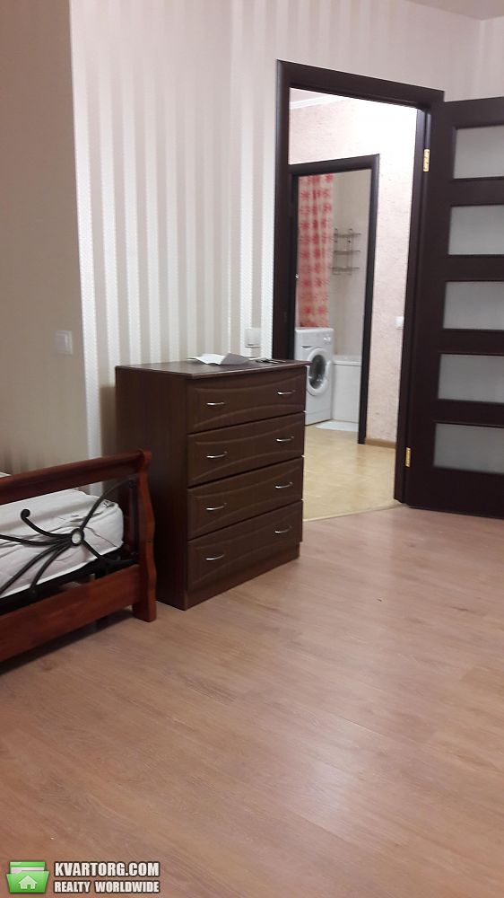 Rent out 1-room apartment. Киев,  Голосеевский пр — photo 2