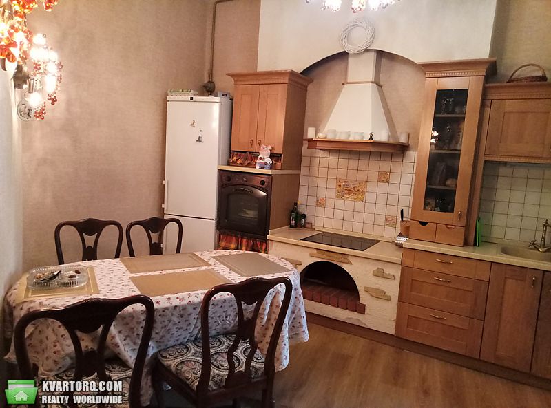 Rent out 3-room apartment. Киев,  Грушевского — photo 9