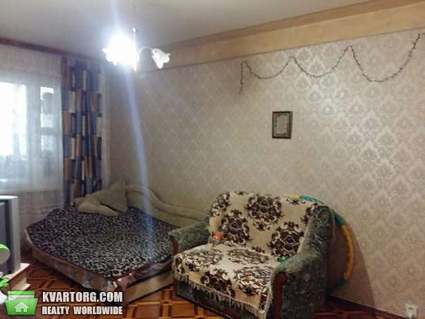 Sell 3-room apartment. Киев,  Харьковское шоссе — photo 1