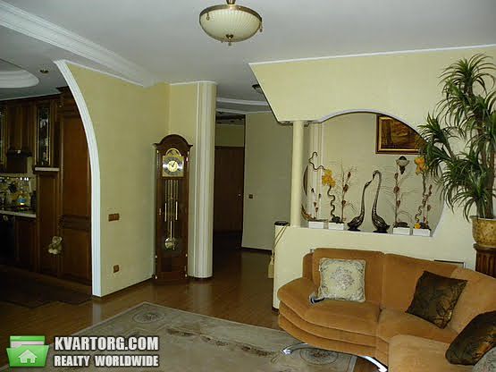 Sell 3-room apartment. Киев,  Бажана — photo 1