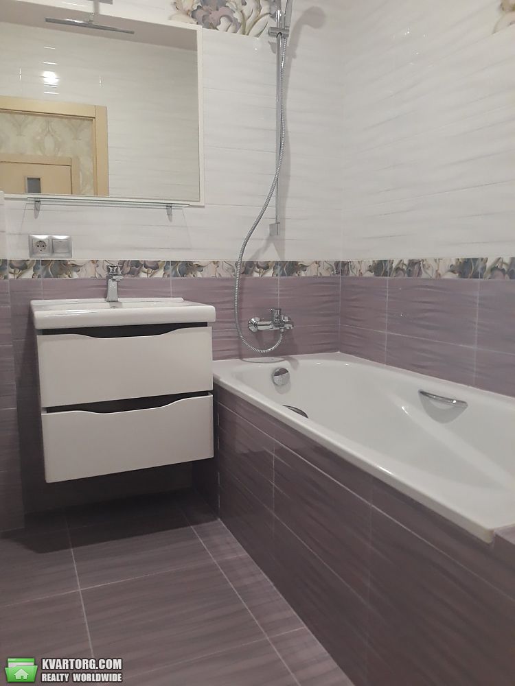 Rent out 2-room apartment. Днепропетровск, славы бульвар — photo 3