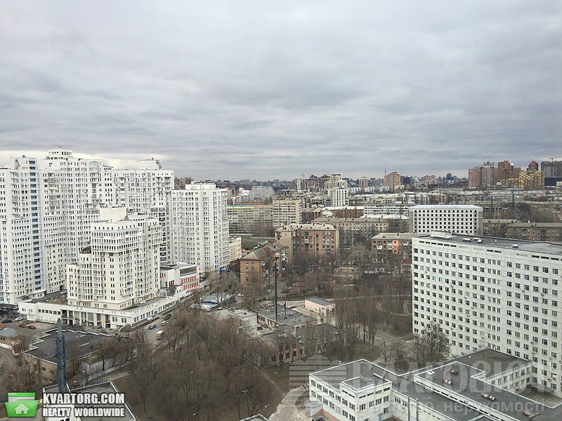 Sell 5-room apartment. Киев,  Драгомирова — photo 9