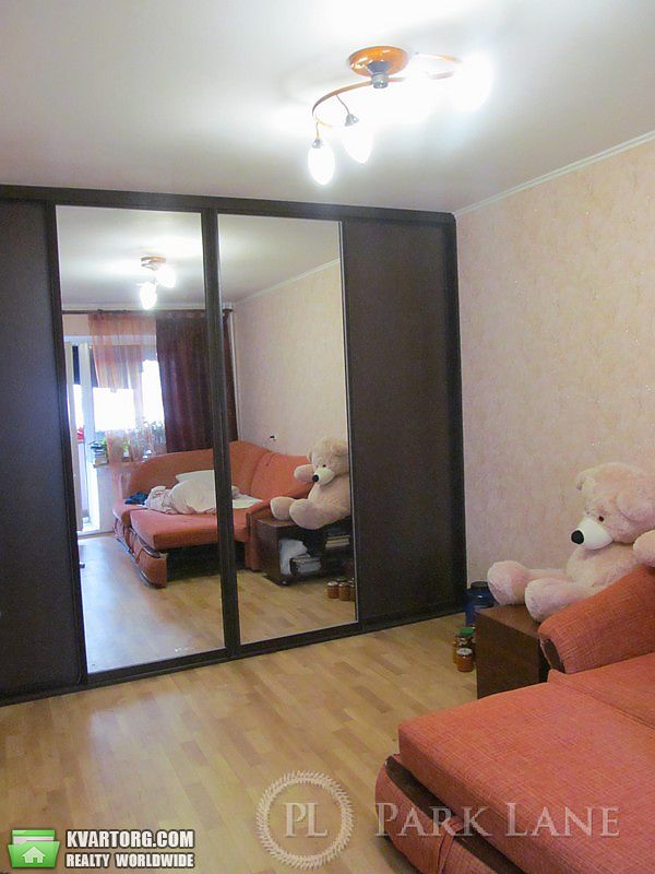 Sell 3-room apartment. Киев, Пчелки — photo 1