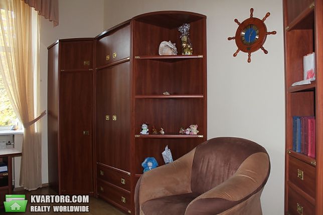 Rent out 2-room apartment. Киев, Банковая — photo 9