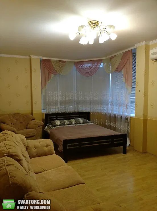 Rent out 2-room apartment. Киев,  Бажана — photo 4