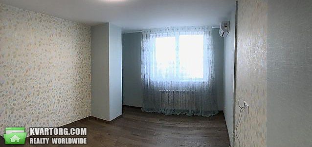 Rent out 3-room apartment. Киев,  Невская — photo 2