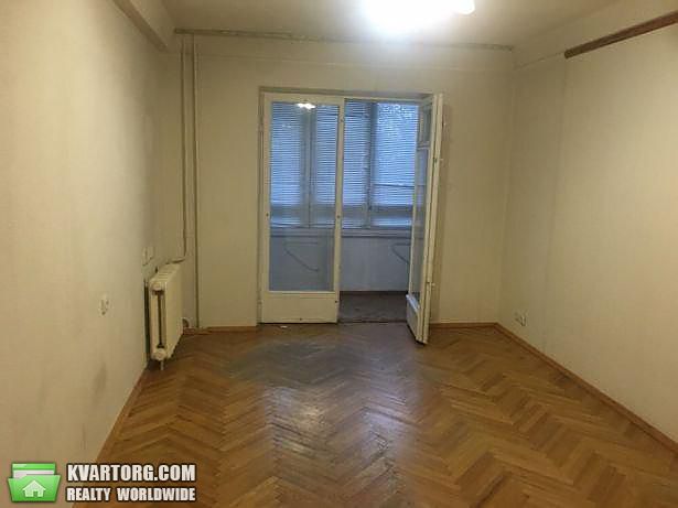 Rent out 2-room apartment. Киев,  Энтузиастов — photo 4