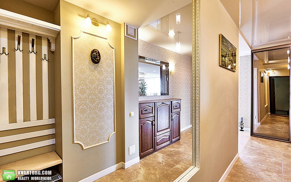 Rent out 3-room apartment. Киев,  Верховинная — photo 5