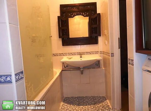 Rent out 2-room apartment. Киев,  Тарасовская — photo 3