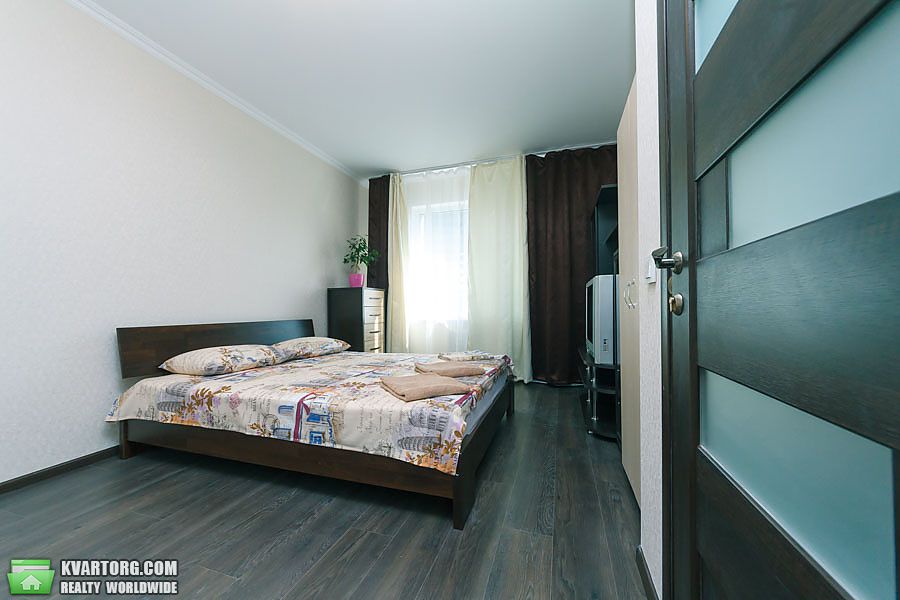 Rent out 1-room apartment. Киев, Площадь Шевченко — photo 2