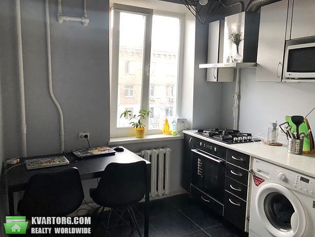 Sell 1-room apartment. Киев,  Уманская — photo 1