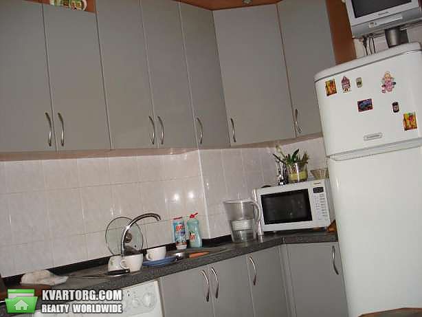 Rent out 3-room apartment. Киев,  Героев Днепра — photo 1