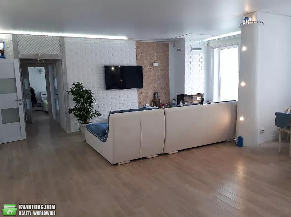 Rent out 3-room apartment. Киев,  Шумского — photo 2