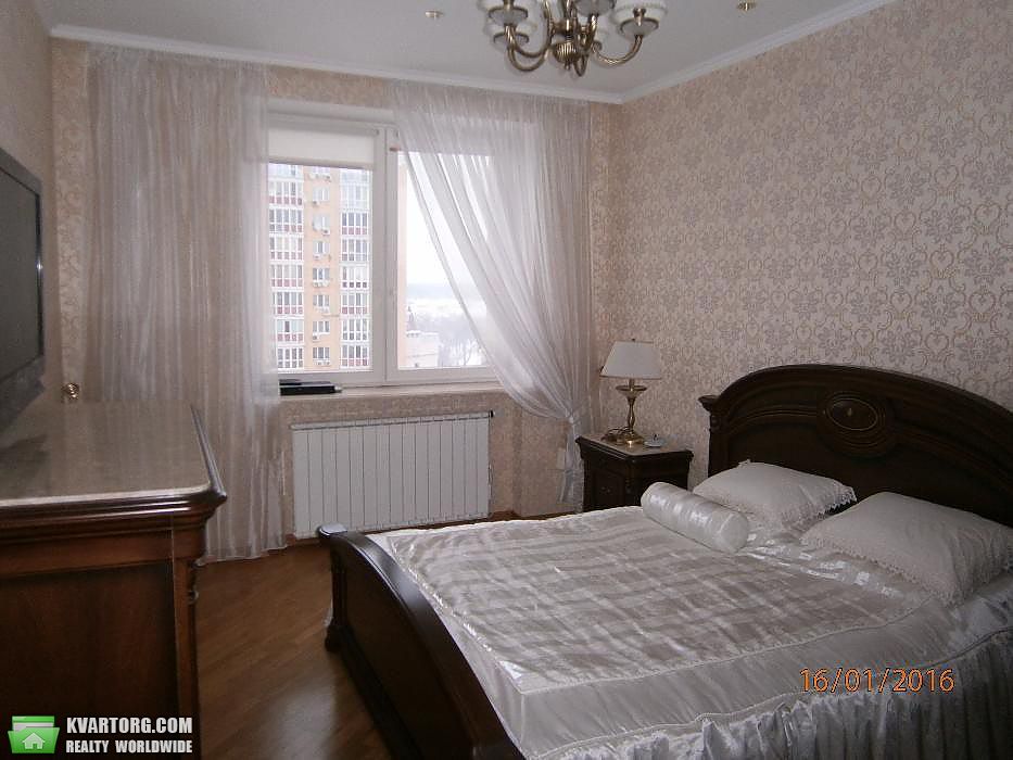 Rent out 4-room apartment. Киев,  Героев Сталинграда пр — photo 2