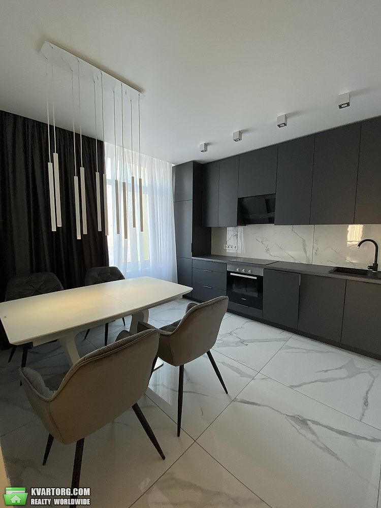 Sell 3-room apartment. Киев,  Герцена — photo 5