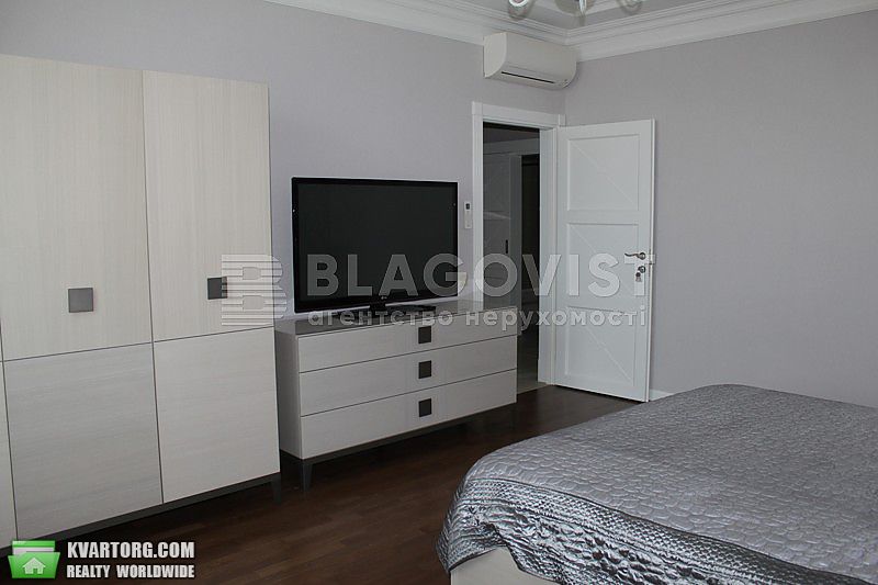 Rent out 4-room apartment. Киев,  Шевченко бул — photo 6