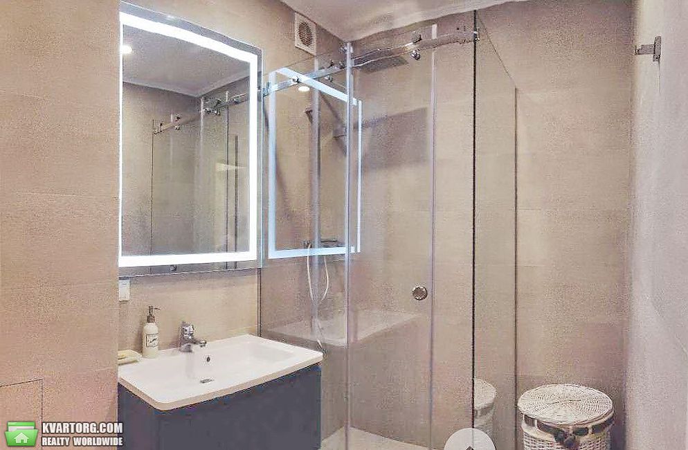 Rent out 2-room apartment. Киев,  Гордиенко пер — photo 8