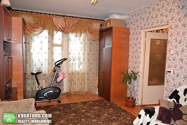 Sell 3-room apartment. Киев,  Комарова — photo 5