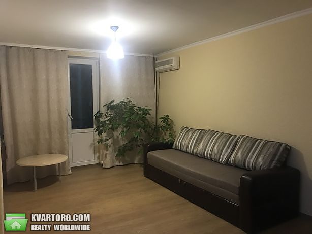 Rent out 1-room apartment. Киев,  Потехина — photo 1