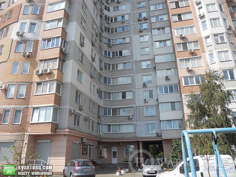 Sell 3-room apartment. Киев,  Амосова — photo 2