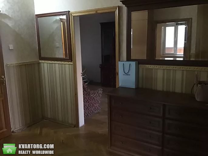 Rent out 2-room apartment. Киев,  Богатырская — photo 4