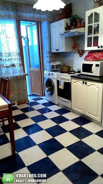 Sell 3-room apartment. Киев,  Комарова — photo 1