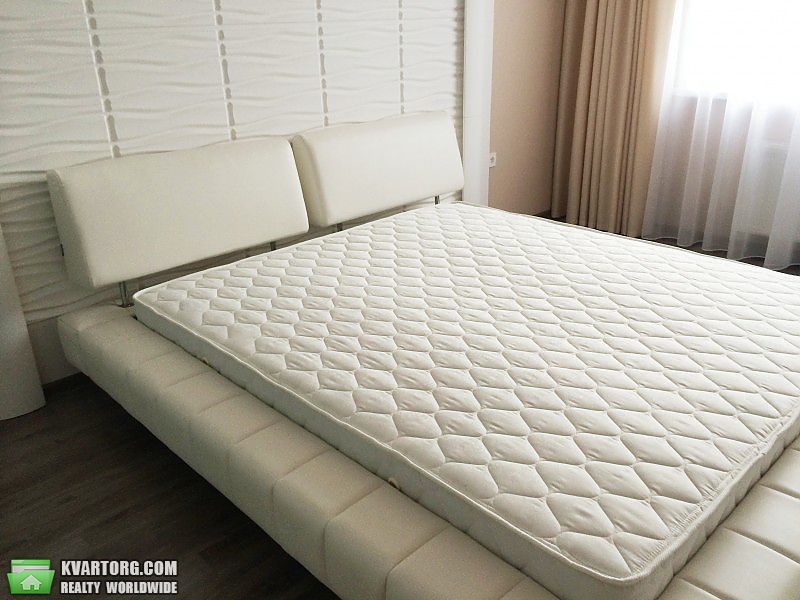 Rent out 2-room apartment. Киев,  Днепровская наб — photo 4