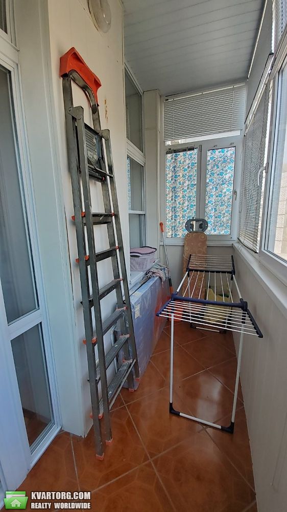 Rent out 1-room apartment. Киев, Волошская — photo 9