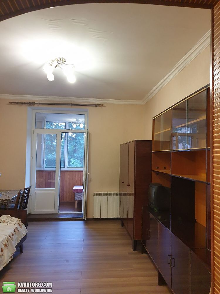 Rent out 1-room apartment. Киев, Мартиросяна — photo 6